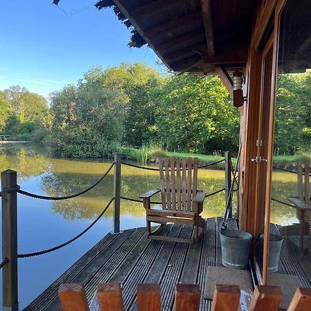 Le Domaine De La Vergnolle Roches  Kültér fotó